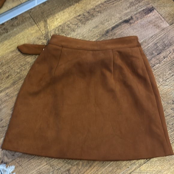 Forever 21 Skirt - Picture 2 of 5